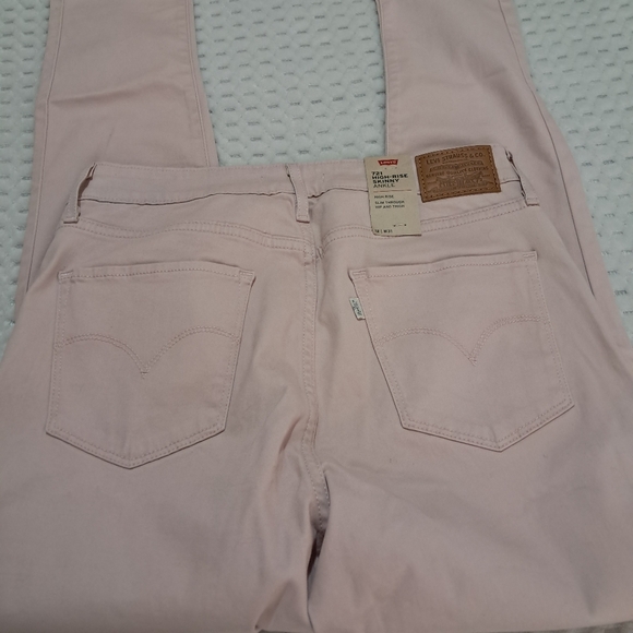 Levi's Jeans Women Skinny  size 12 Lt Pink - Picture 2 of 9